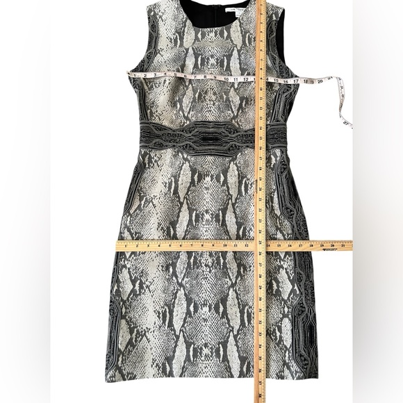 DVF Bey Snake Print Textured Sleeveless Stretch Sheath Dress Size 8 Reg. $398 - Picture 11 of 14